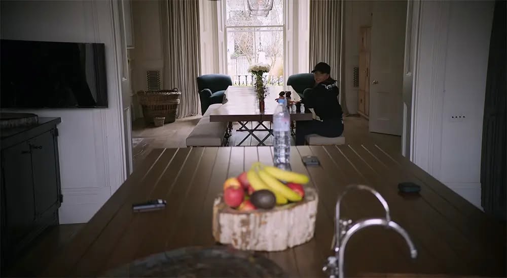 Biệt thự màu trắng ở khu nhà giàu của David Beckham và Victoria Beckham- Ảnh 4.