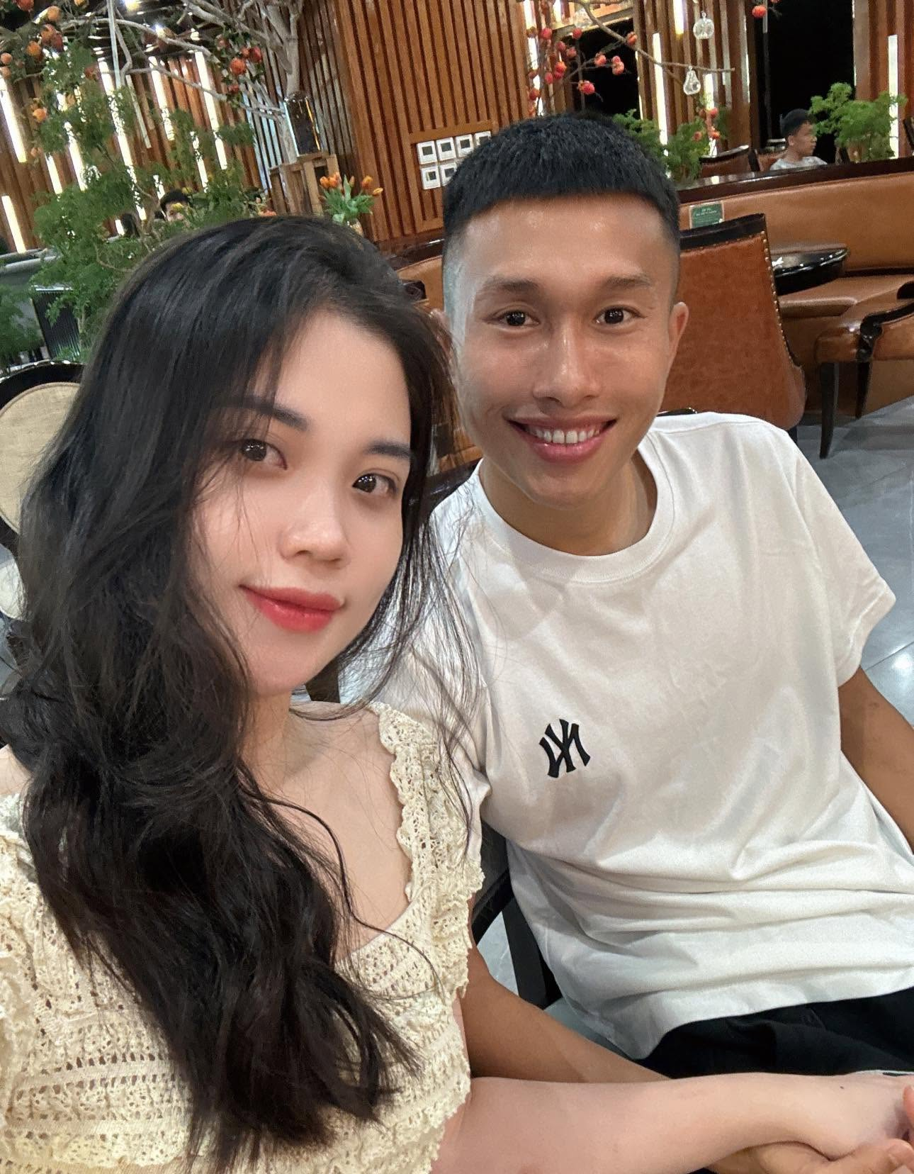 Vợ cầu thủ Do&atilde;n Ngọc T&acirc;n l&ecirc;n tiếng- Ảnh 3.