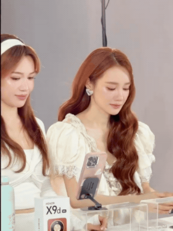 Nhã Phương “giải cứu thế giới” xinh cỡ này- Ảnh 1.