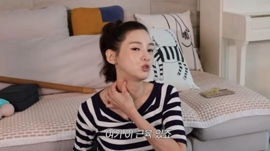 Nữ diễn viên Hàn U50 nhưng vẫn trẻ như gái đôi mươi nhờ 3 bí quyết- Ảnh 1.