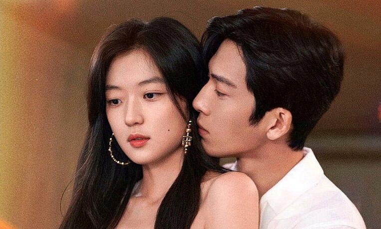 Mỹ nh&acirc;n đang viral khắp Việt Nam mang gương mặt của Jeon Ji Hyun v&agrave; Kim Yoo Jung cộng lại: Visual đẹp đến cực hạn- Ảnh 1.