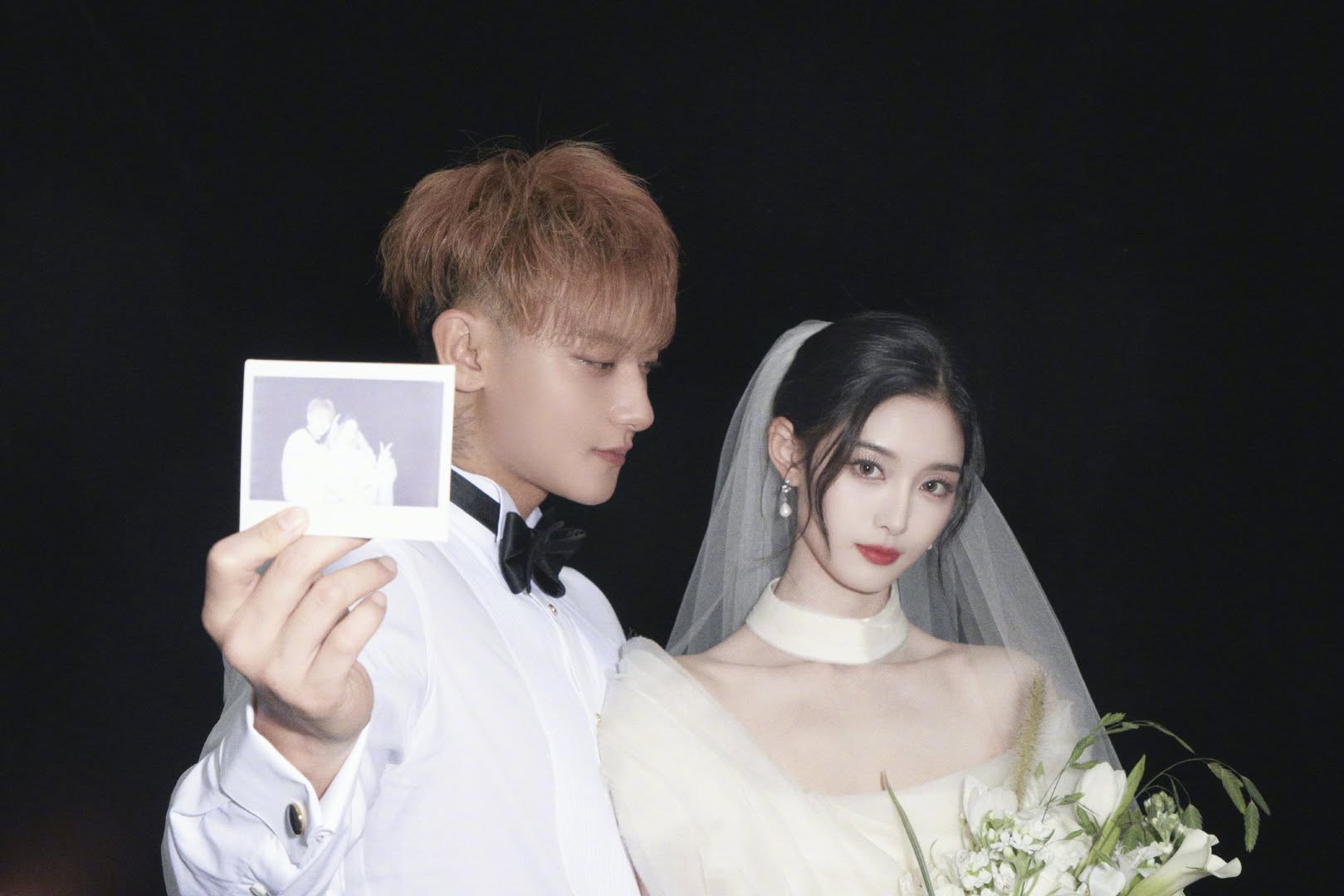 "Anh sếp showbiz" đưa n&agrave;ng thơ đi c&ocirc;ng vi&ecirc;n giải tr&iacute; đ&oacute;n sinh nhật, "t&igrave;nh bể b&igrave;nh" sau h&agrave;ng loạt tin đồn rạn nứt- Ảnh 5.