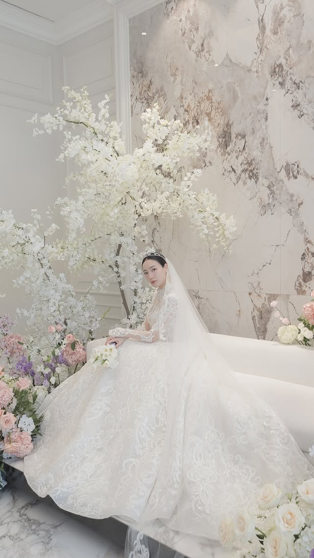 Hòa bình đến với T-ara rồi sao: Hwayoung cưới, Eunjung và Hyomin nô nức tung hoa?- Ảnh 3.