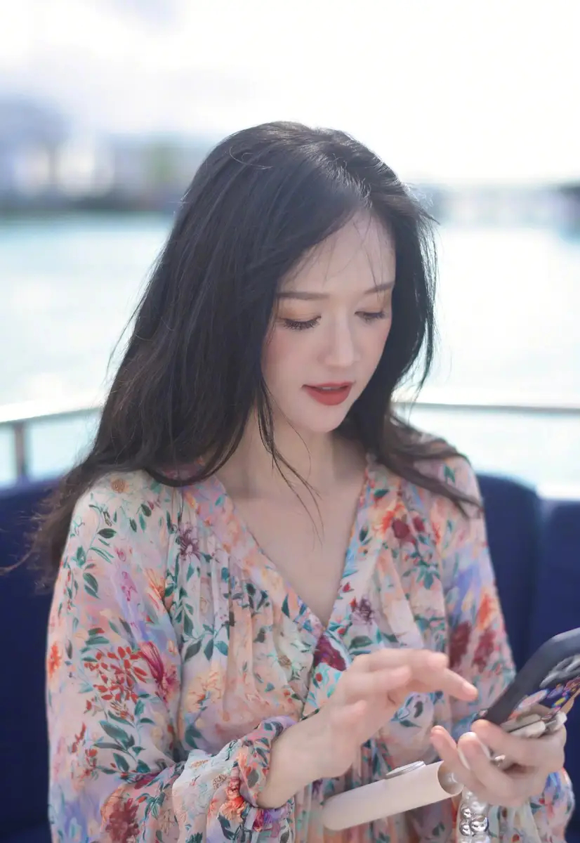 Tận mắt thấy nhan sắc Trần Kiều &Acirc;n ngo&agrave;i đời m&agrave; ngớ cả người- Ảnh 3.