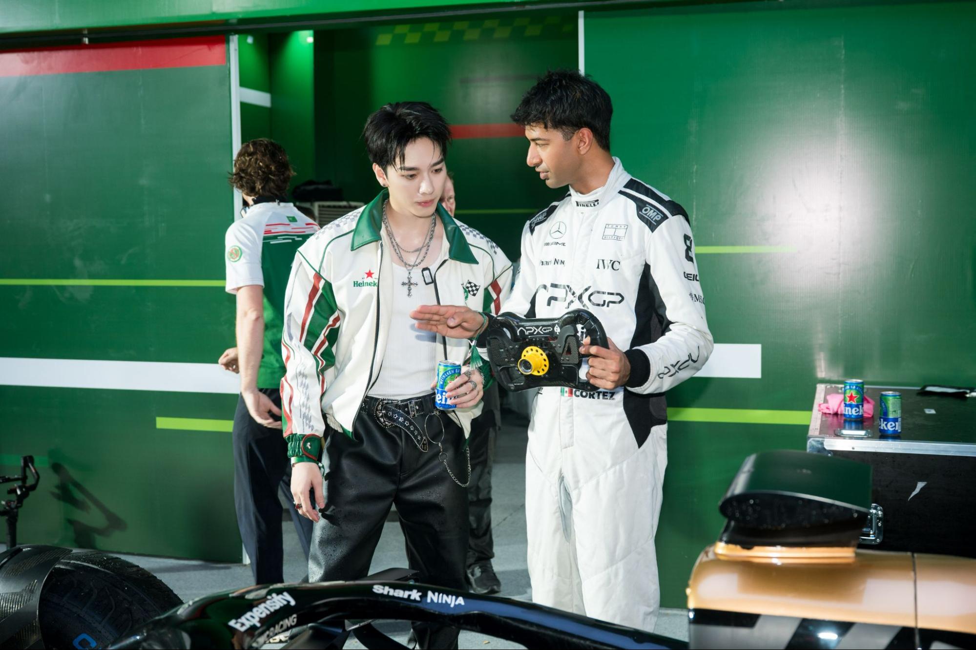 Hoàng Thùy Linh, Quang Hùng MasterD cùng dàn sao khuấy đảo The World Of Heineken®, tiếp lửa chờ đón siêu sao quốc tế Charlie Puth- Ảnh 12.