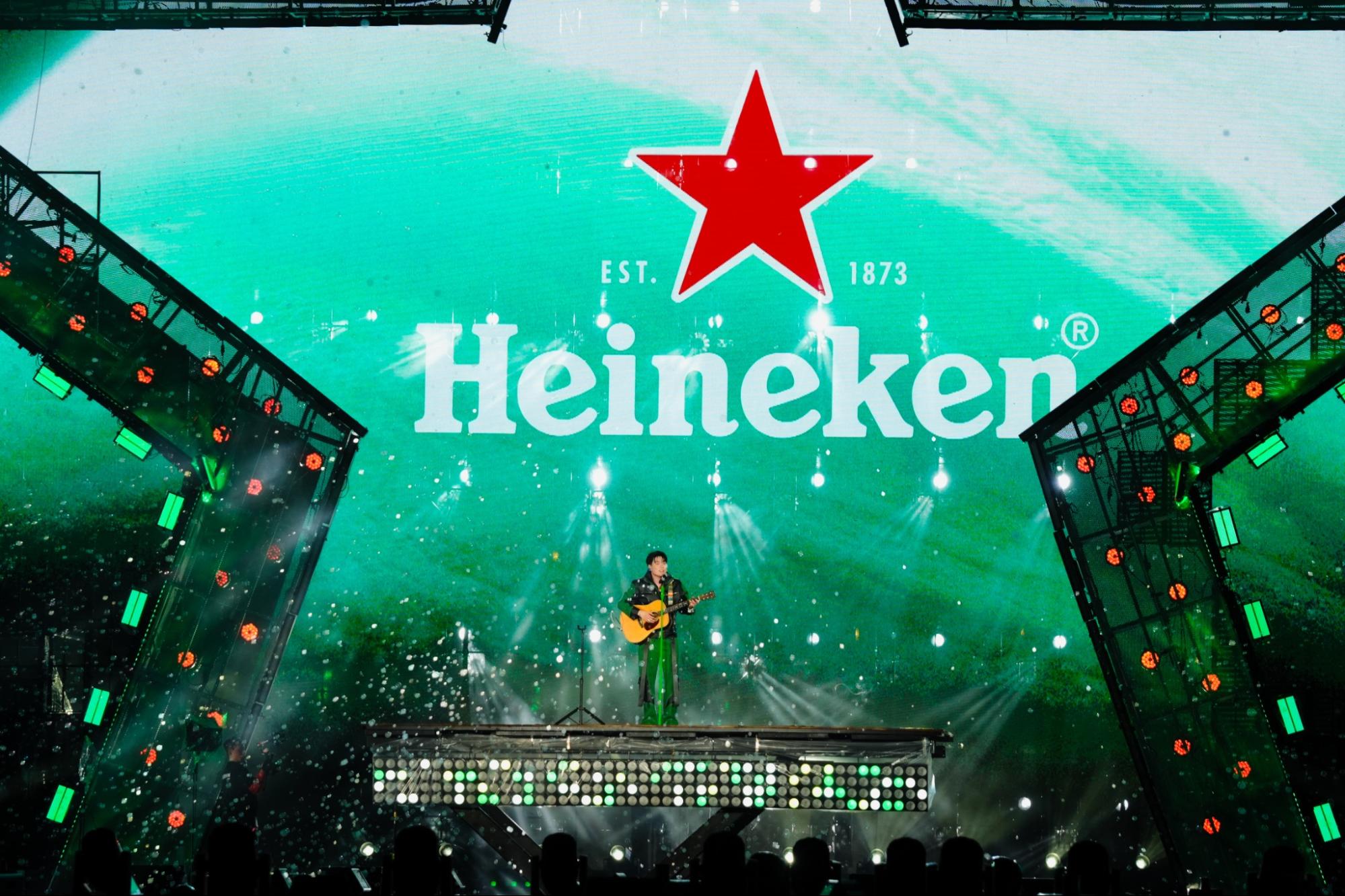 Hoàng Thùy Linh, Quang Hùng MasterD cùng dàn sao khuấy đảo The World Of Heineken®, tiếp lửa chờ đón siêu sao quốc tế Charlie Puth- Ảnh 4.