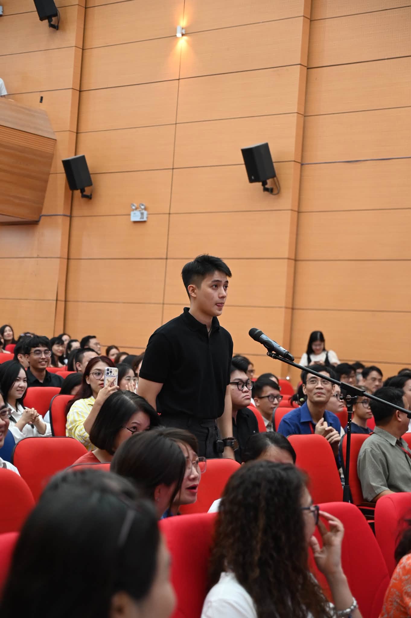 B&aacute;c sĩ nội tr&uacute; Vũ Quang Huy tiết lộ gu bạn g&aacute;i: C&oacute; đ&uacute;ng 1 ti&ecirc;u ch&iacute;!- Ảnh 2.