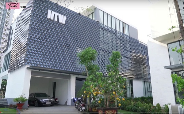 Căn nh&agrave; 50 tỷ, rộng 800m&sup2; của Ngọc Trinh- Ảnh 2.