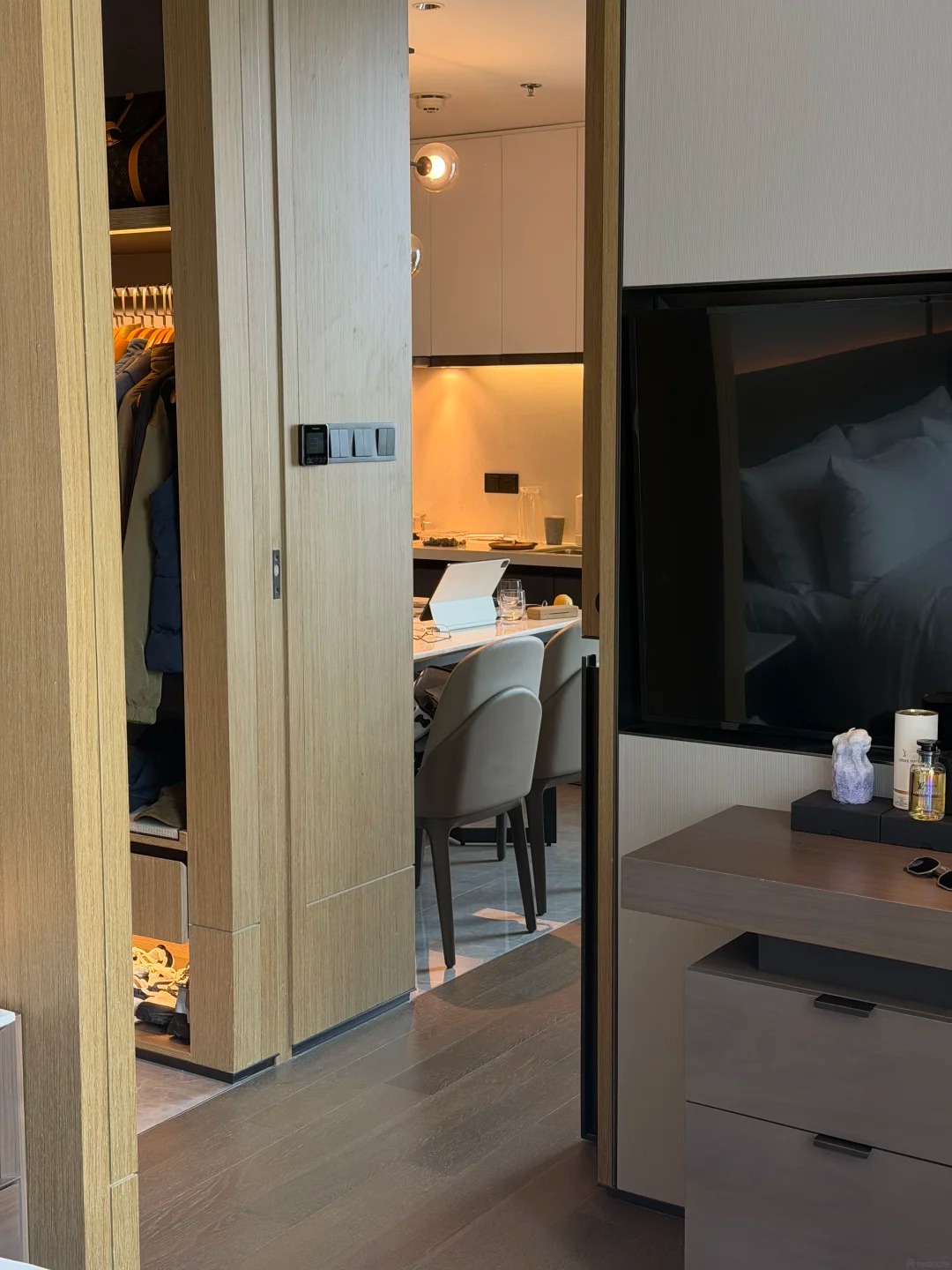 Thanh ni&ecirc;n thu&ecirc; kh&aacute;ch sạn Marriott ở suốt 4 năm để được bao điện nước, miễn ph&iacute; bữa s&aacute;ng v&agrave; đi tập gym cho gần- Ảnh 7.