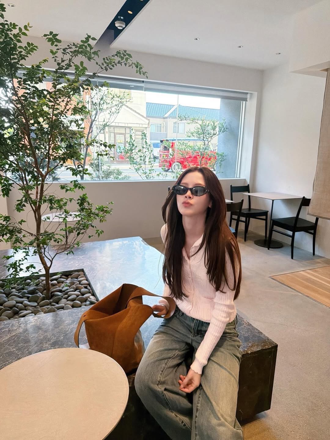 Baifern Pimchanok đẹp từ gương mặt đến v&oacute;c d&aacute;ng, gu ăn mặc lại c&agrave;ng t&ocirc;n trọn lợi thế trời cho - Ảnh 12.