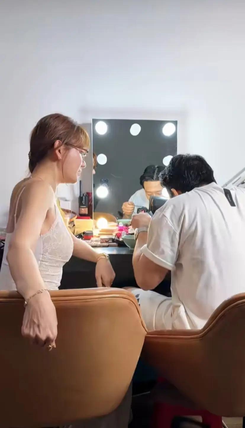 Phim Tết của Trấn Th&agrave;nh lộ diện nam ch&iacute;nh thứ 2: Đ&ocirc;i mắt ướt đẹp m&ecirc; hồn, t&igrave;nh tin đồn của nửa showbiz- Ảnh 1.