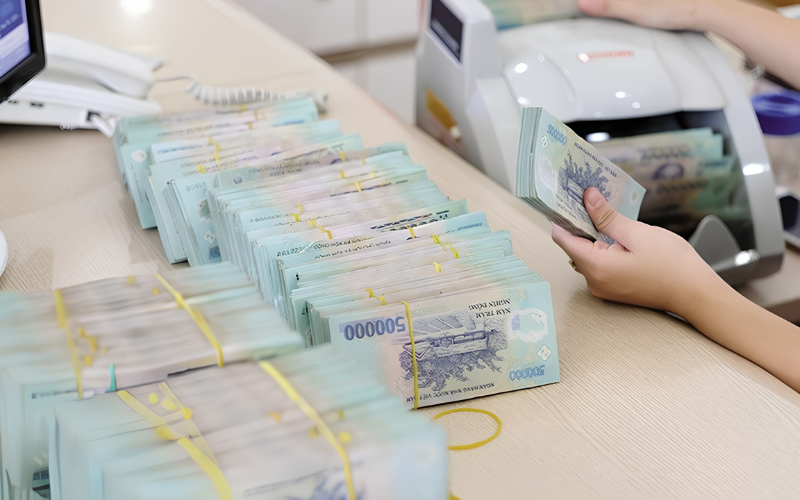 Lời khuyên về 3 cách nhận tiền lãi cho người có tiền gửi ngân hàng- Ảnh 1.