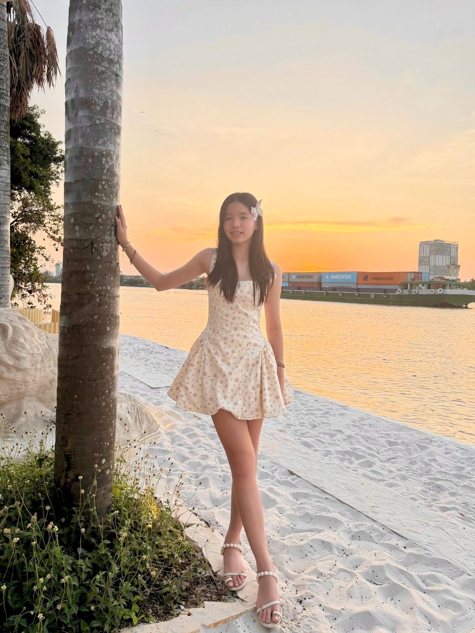 Con g&aacute;i Phương Trinh Jolie 13 tuổi cao gần 1m7, v&oacute;c d&aacute;ng nổi bật: H&eacute; lộ 5 ph&uacute;t tập luyện tại nh&agrave; khi tan học về, gi&uacute;p ch&acirc;n d&agrave;i mi&ecirc;n man ở tuổi dậy th&igrave;- Ảnh 13.