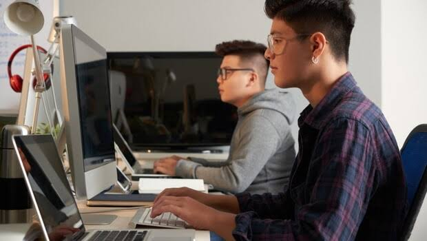 Ph&aacute;t hiện 1 kỹ sư cấp cao l&agrave;m 10 năm ở Big Tech bị sa thải, rời thủ đ&ocirc; về l&agrave;m gi&aacute;o vi&ecirc;n với mức lương chỉ bằng 1/10- Ảnh 1.