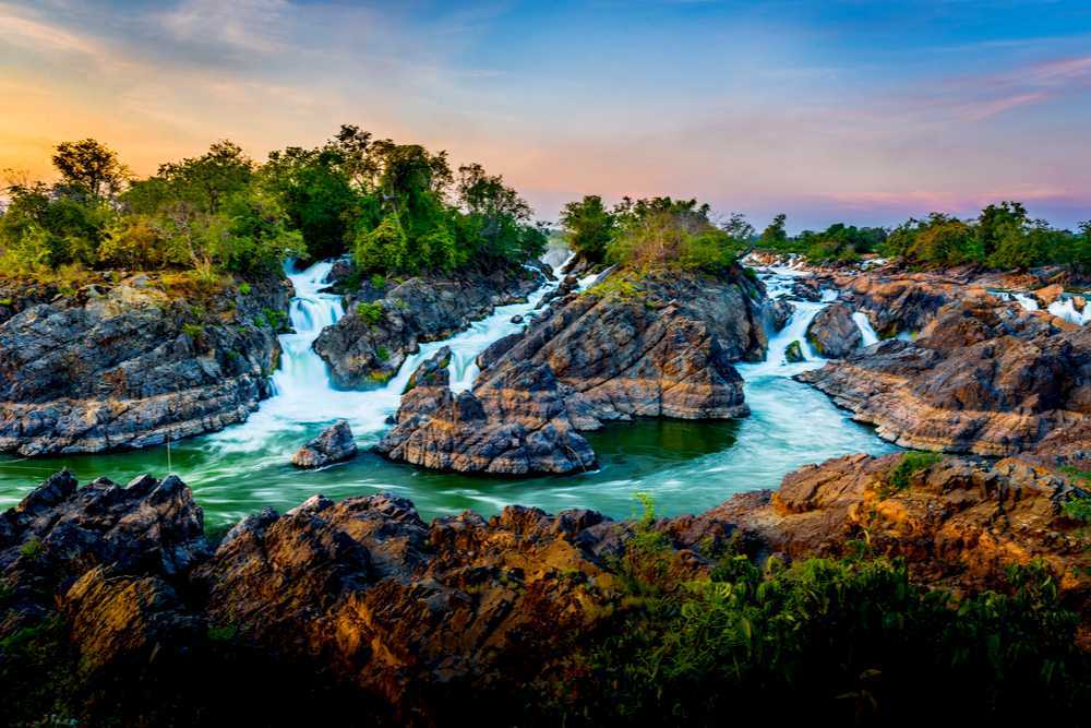 Ph&aacute;t hiện th&aacute;c nước lớn nhất Đ&ocirc;ng Nam &Aacute; ở nước l&aacute;ng giềng Việt Nam, d&ograve;ng nước cuồn cuộn suốt gần 10 km - Ảnh 4.