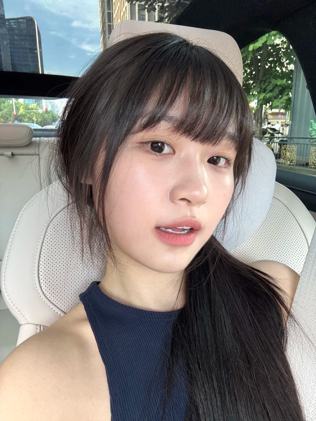 5 kem chống nắng thấm nhanh, kh&ocirc;ng nhờn d&iacute;nh rất hợp m&ugrave;a thu- Ảnh 1.