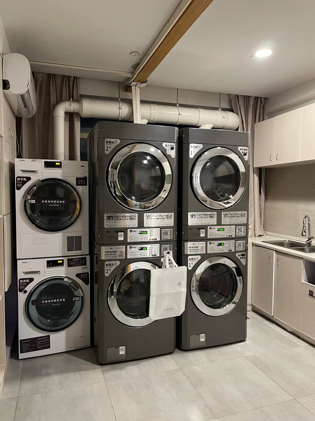 Thu&ecirc; kh&aacute;ch sạn ở gần c&ocirc;ng ty đi l&agrave;m cho tiện, c&ocirc; g&aacute;i trả 77 triệu sau 80 đ&ecirc;m v&agrave; chưa c&oacute; &yacute; định dừng lại - Ảnh 8.