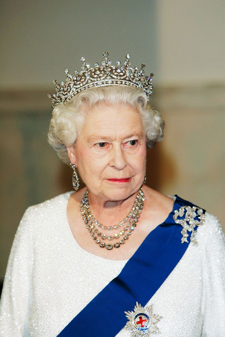 Công nương Diana từng khiến Nữ hoàng Elizabeth nổi giận vì tiết lộ chuyện riêng - Ảnh 3.