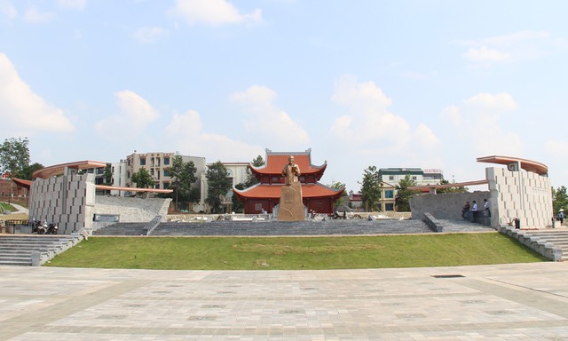 Chỉ 1 ng&agrave;y nữa, c&ocirc;ng tr&igrave;nh gần 700 tỷ đồng c&oacute; sự hợp lực của Vingroup v&agrave; Sun Group ch&iacute;nh thức hoạt động: Thi c&ocirc;ng thần tốc trong 20 th&aacute;ng- Ảnh 2.