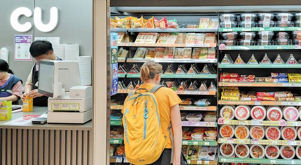 V&igrave; sao du kh&aacute;ch phải thử sữa chuối ngay khi vừa đặt ch&acirc;n đến H&agrave;n Quốc?- Ảnh 3.