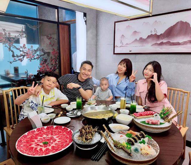 &Aacute;i nữ nh&agrave; diễn vi&ecirc;n Mạnh Trường tr&ograve;n 17 tuổi: B&eacute; Chip giờ đ&atilde; th&agrave;nh thiếu nữ, kh&ocirc;ng chỉ xinh đẹp m&agrave; c&ograve;n cực t&agrave;i năng - Ảnh 16.