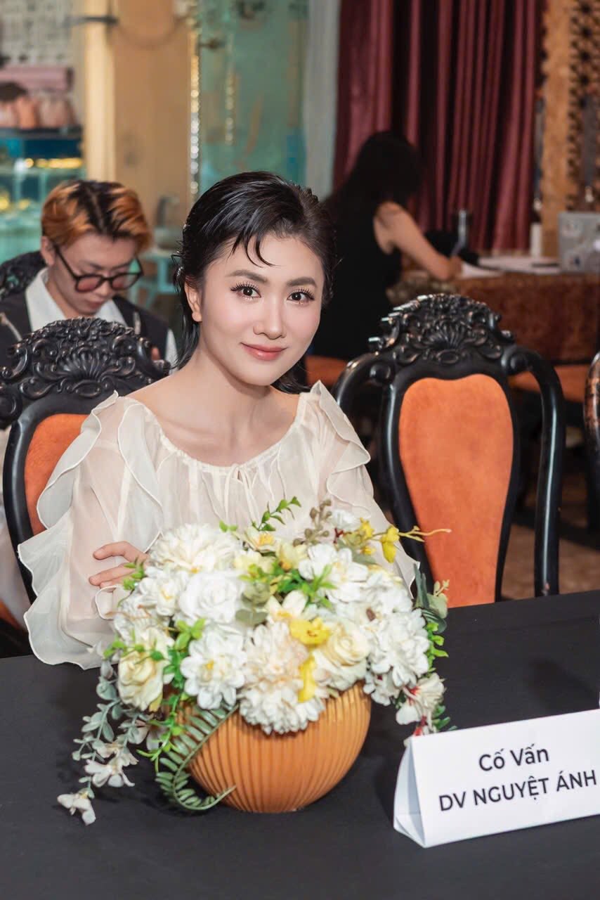 Nữ diễn vi&ecirc;n đ&igrave;nh đ&aacute;m đi b&aacute;n b&uacute;n b&ograve; Huế ở đường số 6, phường T&acirc;n Phong, TP.HCM- Ảnh 8.