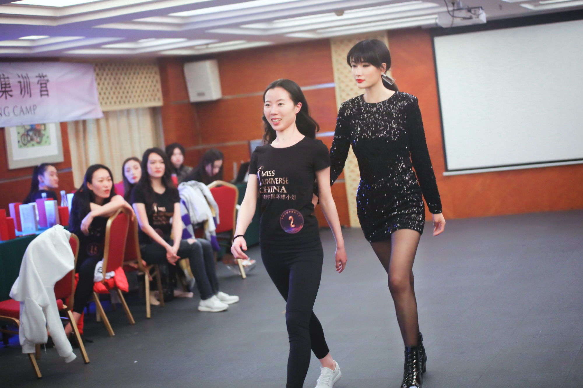 "Hoa hậu xấu nhất lịch sử showbiz" nay đ&atilde; kh&aacute;c: Lột x&aacute;c đẹp kh&oacute; tin đến từng centimet, U40 l&agrave;m chủ tịch nhưng chưa chồng- Ảnh 8.
