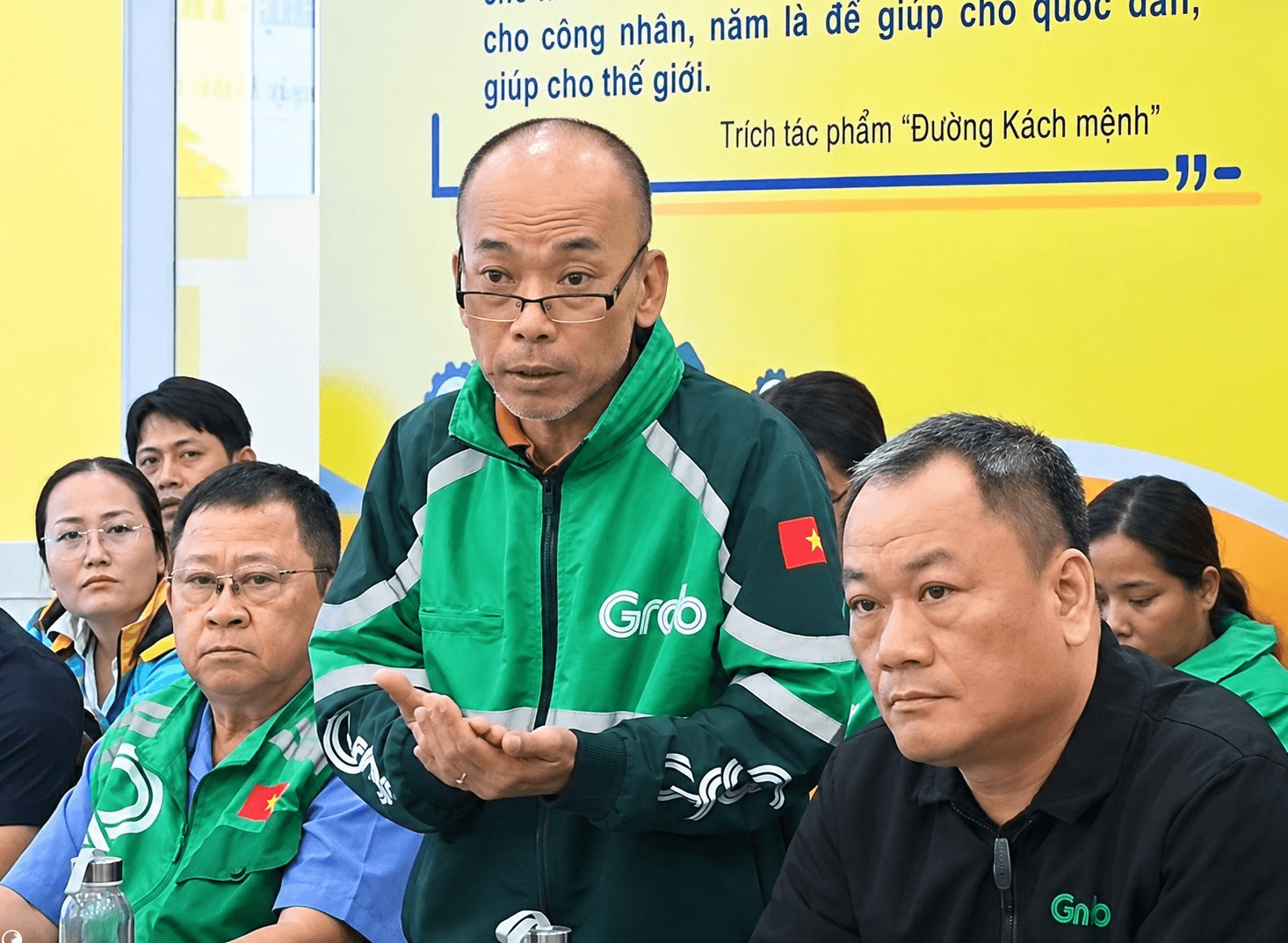 T&agrave;i xế Grab: Mỗi 1 km chỉ nhận được 2.500 đồng, nếu đ&atilde; l&agrave; &ldquo;đối t&aacute;c&rdquo; th&igrave; phải được đ&agrave;m ph&aacute;n gi&aacute; cước- Ảnh 1.