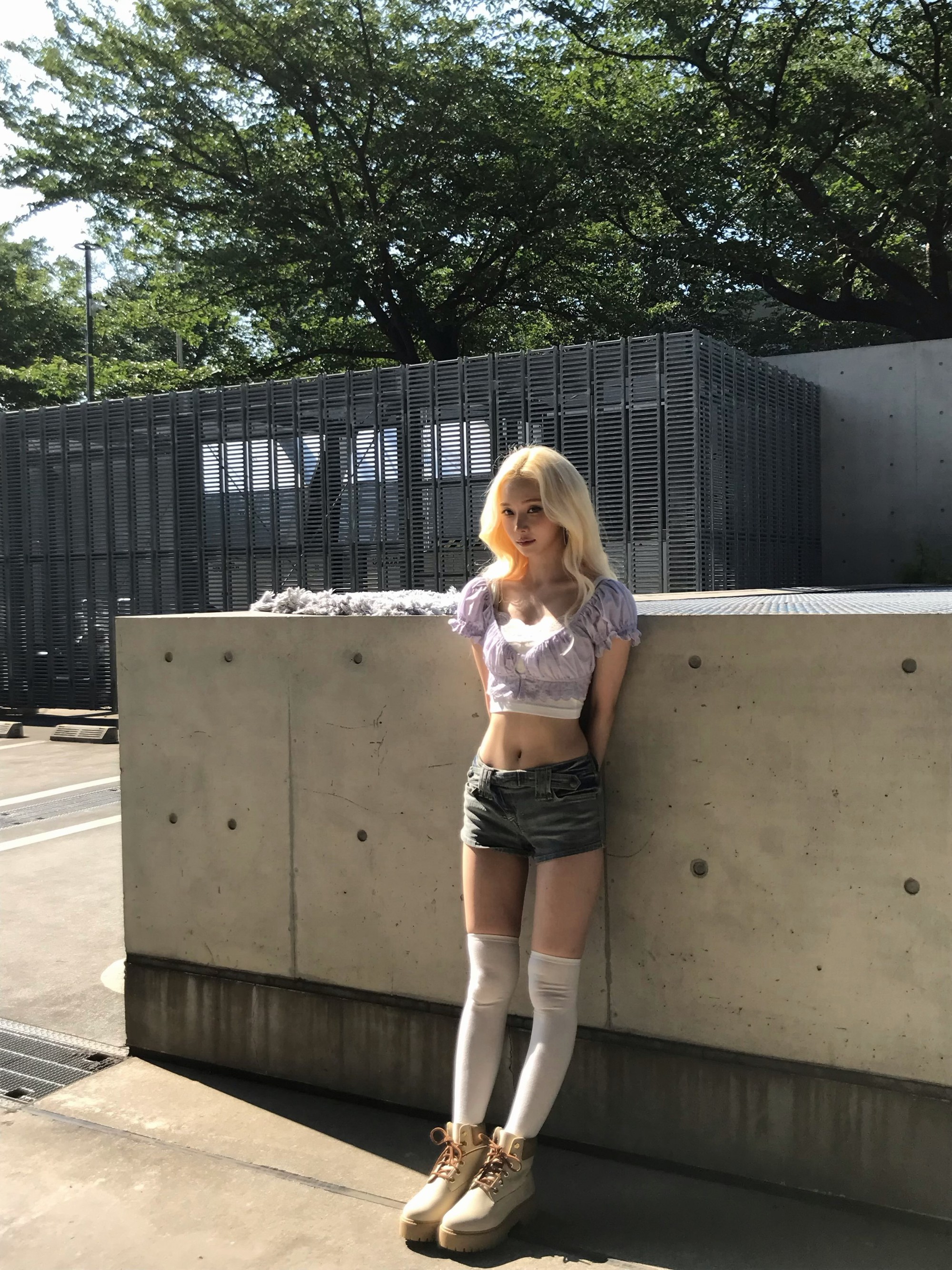 Bức h&igrave;nh gầy ph&aacute;t hoảng của &ldquo;t&igrave;nh tin đồn Jungkook&rdquo;- Ảnh 7.