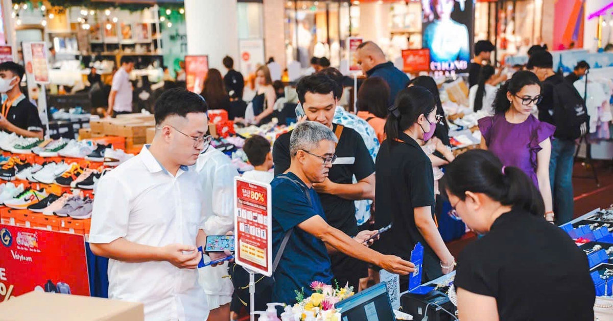 Vượt qua Amsterdam, Bangkok, một th&agrave;nh phố Việt Nam lọt top 16 điểm mua sắm h&agrave;ng đầu thế giới - Ảnh 7.