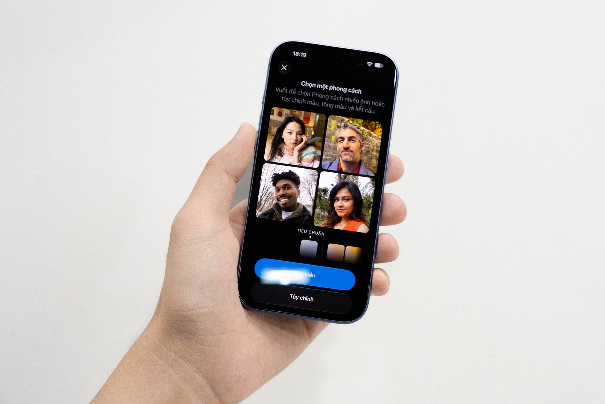 Trên tay sớm iPhone 18 Pro chính hãng Việt Nam: Màu Xanh Băng Thanh càng nhìn càng đẹp lạ! - Ảnh 6.