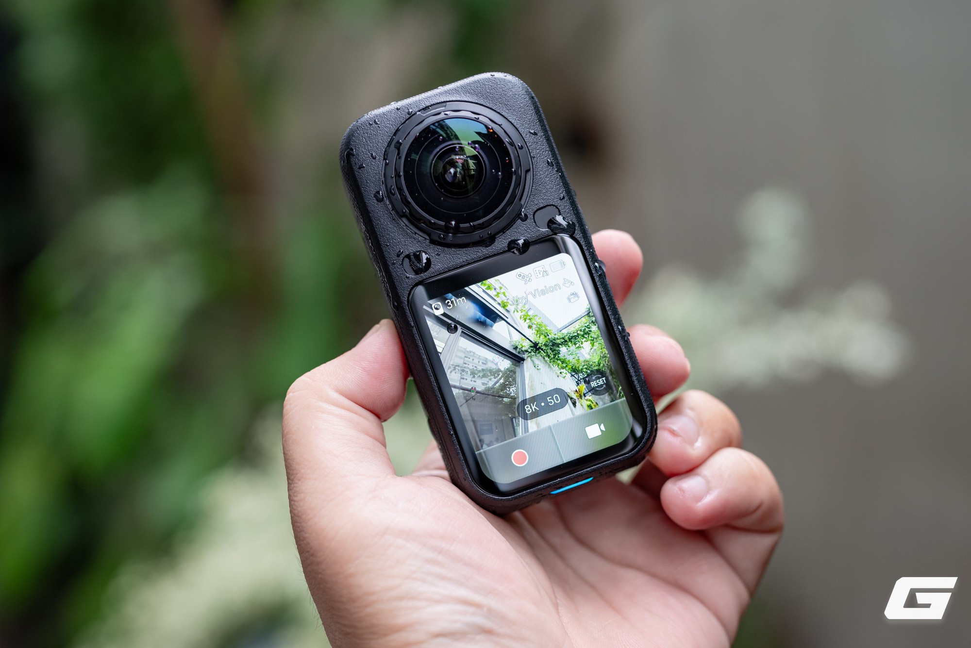 Cận cảnh Insta360 X6: Gọn hơn, mạnh hơn đ&atilde; đ&agrave;nh, lại c&ograve;n c&oacute; cả AI dựng video trực tiếp - Ảnh 22.