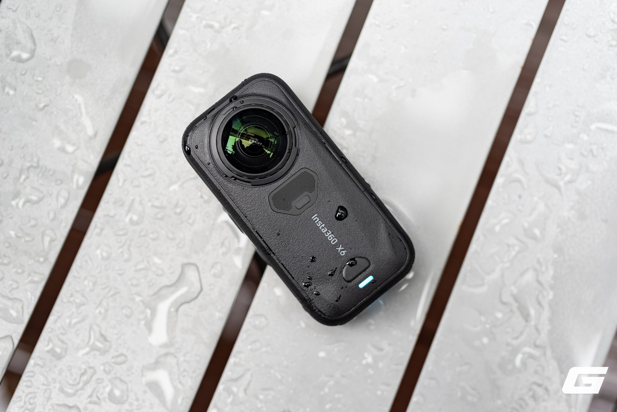 Cận cảnh Insta360 X6: Gọn hơn, mạnh hơn đ&atilde; đ&agrave;nh, lại c&ograve;n c&oacute; cả AI dựng video trực tiếp - Ảnh 21.