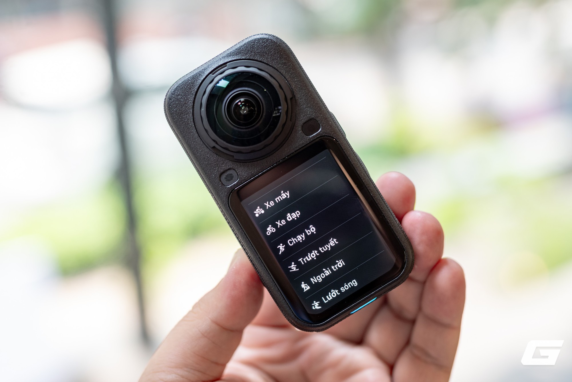 Cận cảnh Insta360 X6: Gọn hơn, mạnh hơn đ&atilde; đ&agrave;nh, lại c&ograve;n c&oacute; cả AI dựng video trực tiếp - Ảnh 32.