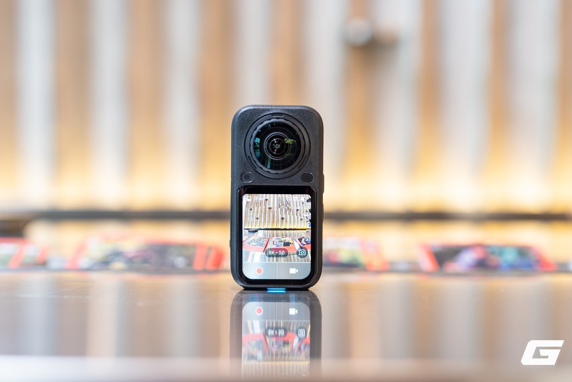 Cận cảnh Insta360 X6: Gọn hơn, mạnh hơn đ&atilde; đ&agrave;nh, lại c&ograve;n c&oacute; cả AI dựng video trực tiếp - Ảnh 1.