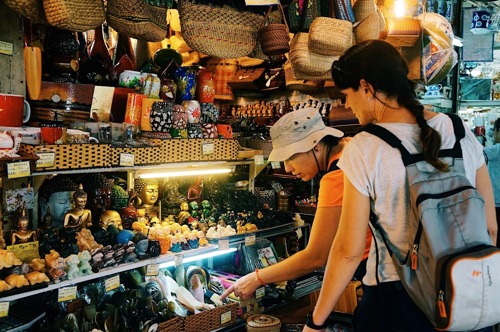 Vượt qua Amsterdam, Bangkok, một th&agrave;nh phố Việt Nam lọt top 16 điểm mua sắm h&agrave;ng đầu thế giới - Ảnh 6.