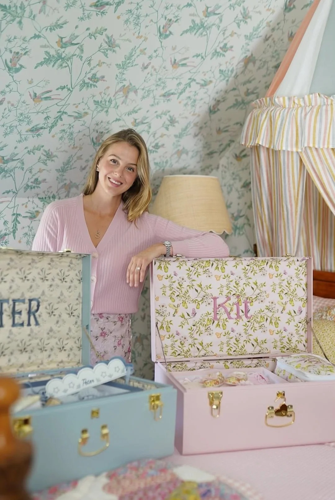 Nữ blogger c&oacute; gu sống đậm chất Provence: Từ c&ocirc; g&aacute;i ng&agrave;nh t&agrave;i ch&iacute;nh đến mẹ 3 con m&ecirc; nh&agrave; đẹp, du lịch v&agrave; thời trang- Ảnh 16.
