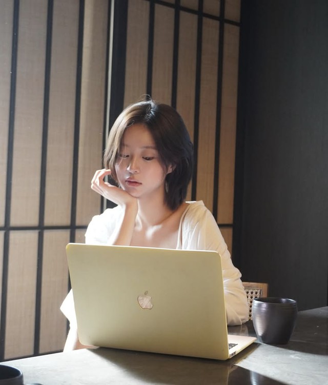 V&igrave; sao c&agrave;ng bận, ch&uacute;ng ta c&agrave;ng dễ ti&ecirc;u nhiều tiền?- Ảnh 1.
