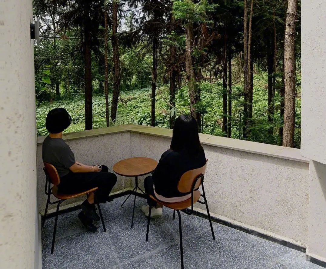 Người đàn ông Bắc Kinh bỏ gần 20 tỷ xây nhà dưỡng già cho bố mẹ: Thuê đất 30 năm, đổi lại một tuổi già hoàn toàn khác - Ảnh 6.