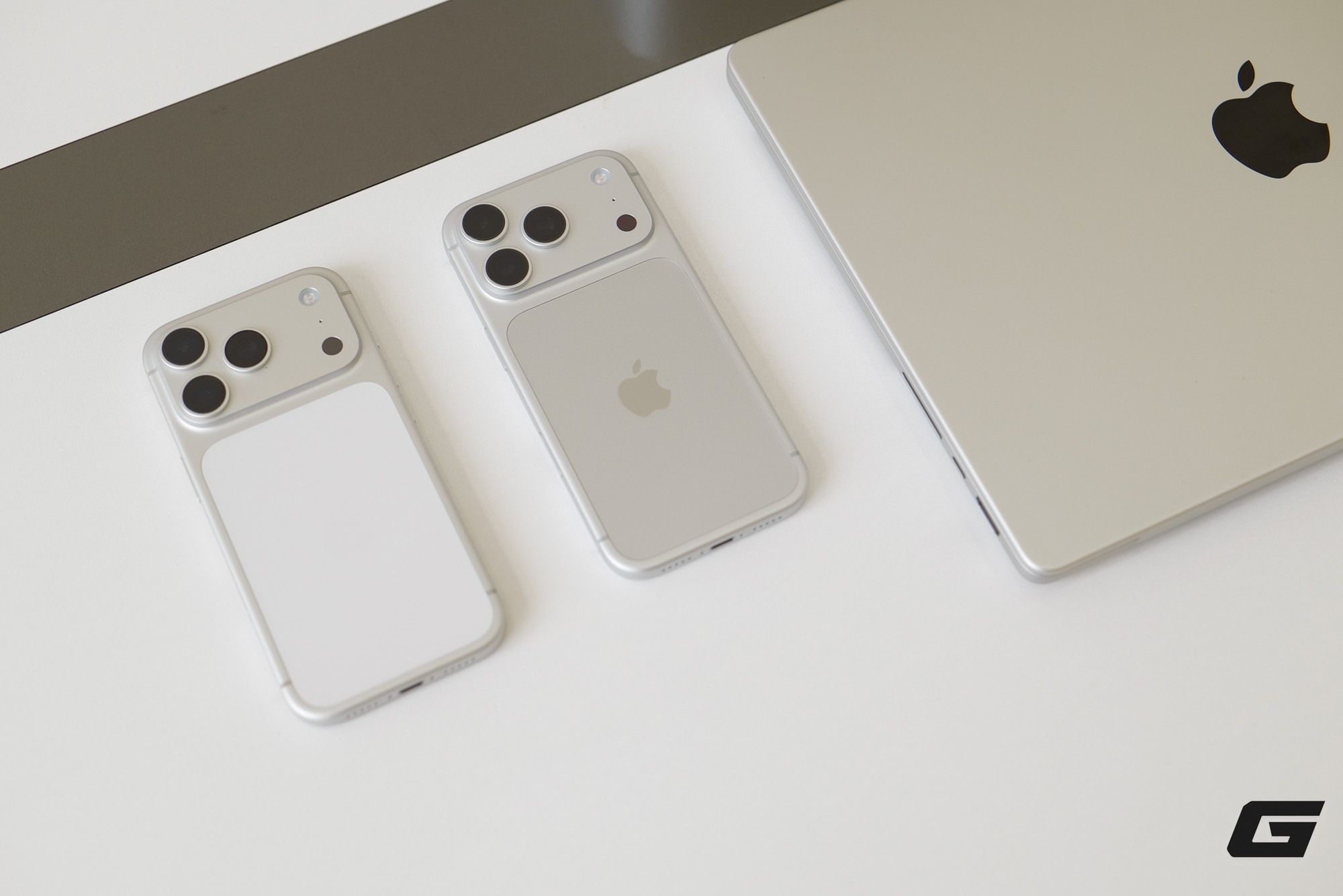 Chỉ một điểm này thôi cũng đủ khiến iPhone 18 Pro màu Bạc đẹp hơn hẳn phiên bản tiền nhiệm - Ảnh 1.