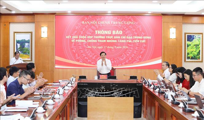 Kỷ luật 6 c&aacute;n bộ diện Trung ương quản l&yacute;; khởi tố một số vụ &aacute;n tham nhũng, ti&ecirc;u cực đặc biệt nghi&ecirc;m trọng trong lĩnh vực y tế, gi&aacute;o dục, n&ocirc;ng nghiệp, thủy sản...- Ảnh 1.