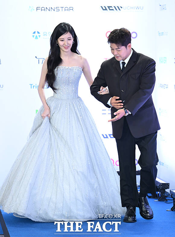 Sự kiện hot nhất showbiz h&ocirc;m nay: Seohyun (SNSD) h&oacute;a nữ thần, nam thần BAD "hẩy ngực" chiếm trọn spotlight- Ảnh 1.
