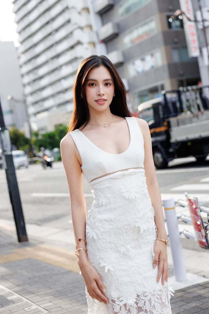 Tiểu Vy sau 8 năm đăng quang Hoa hậu Việt Nam- Ảnh 12.