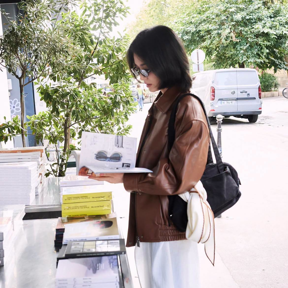 Song Hye Kyo để tóc ngắn nổi bật thần thái sang chảnh, cá tính: Chị em có ngay kiểu tóc hack tuổi cho mùa thu đông- Ảnh 8.