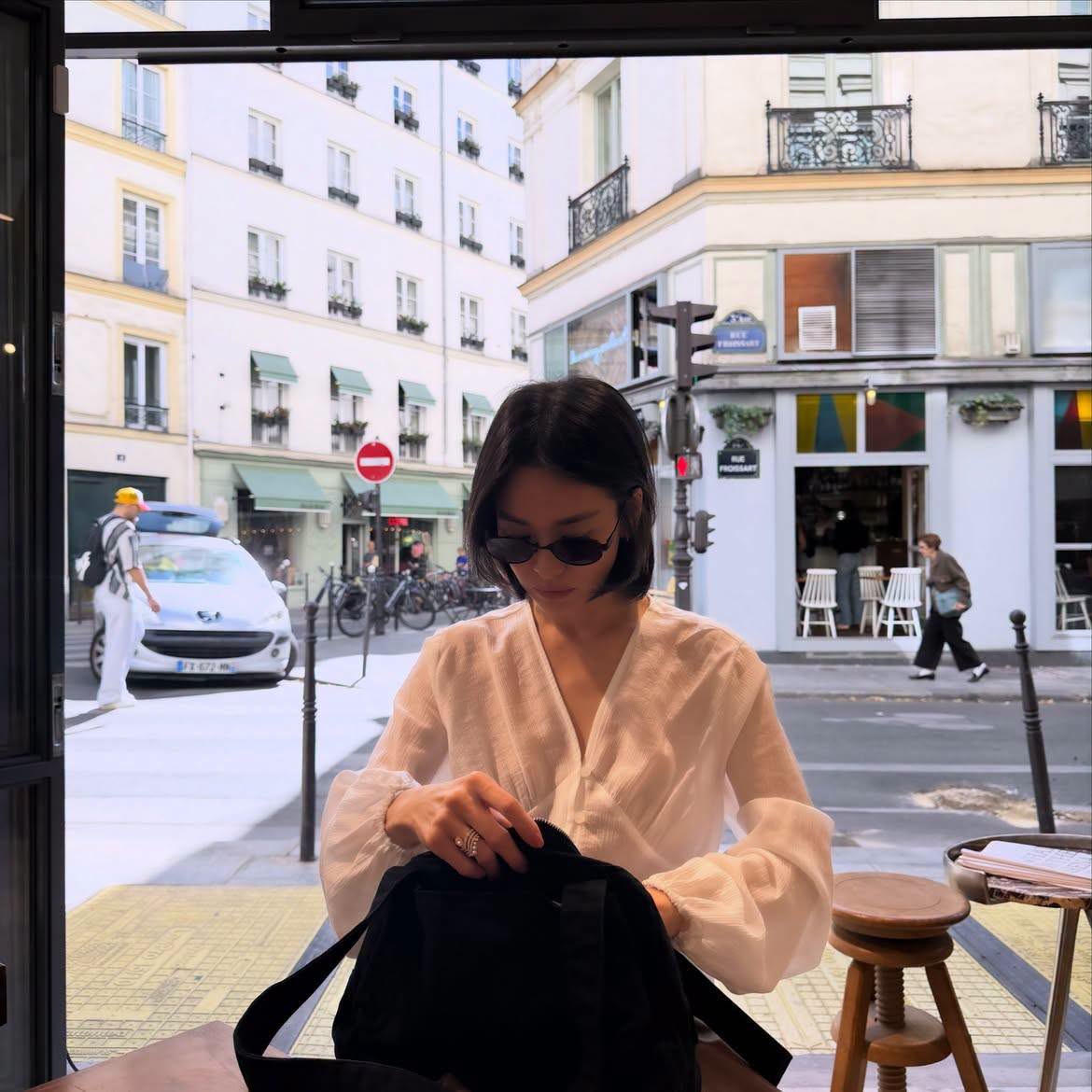 Song Hye Kyo để tóc ngắn nổi bật thần thái sang chảnh, cá tính: Chị em có ngay kiểu tóc hack tuổi cho mùa thu đông- Ảnh 12.