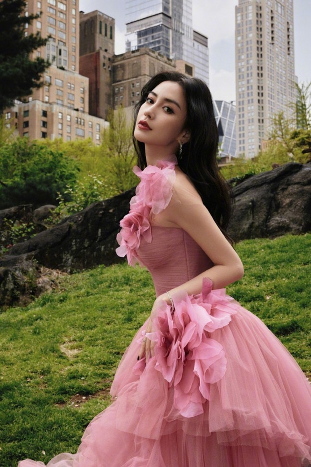 Sức hút chưa từng thay đổi của Angelababy sau hơn 1 thập kỷ- Ảnh 4.