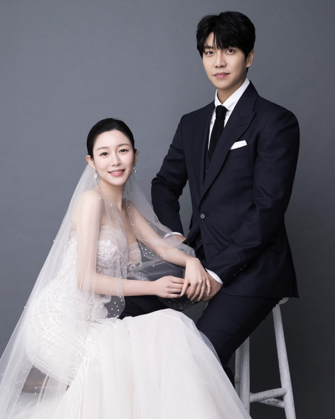 Sự thật tin Lee Seung Gi c&atilde;i nhau to với vợ sau 2 th&aacute;ng ch&agrave;o đ&oacute;n con trai, ch&aacute;n đời bỏ đi h&aacute;t ở qu&aacute;n karaoke 1 m&igrave;nh- Ảnh 7.