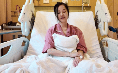 Mẹ đơn th&acirc;n Vbiz trải qua 2 lần ly h&ocirc;n: 42 tuổi sinh cặp lai T&acirc;y, đang điều trị ung thư- Ảnh 7.