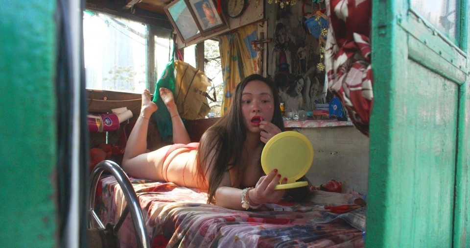 7 bộ phim 18+ của điện ảnh Hong Kong: T&aacute;o bạo v&agrave; đầy &aacute;m ảnh nhưng được giới chuy&ecirc;n m&ocirc;n đ&aacute;nh gi&aacute; cao- Ảnh 1.