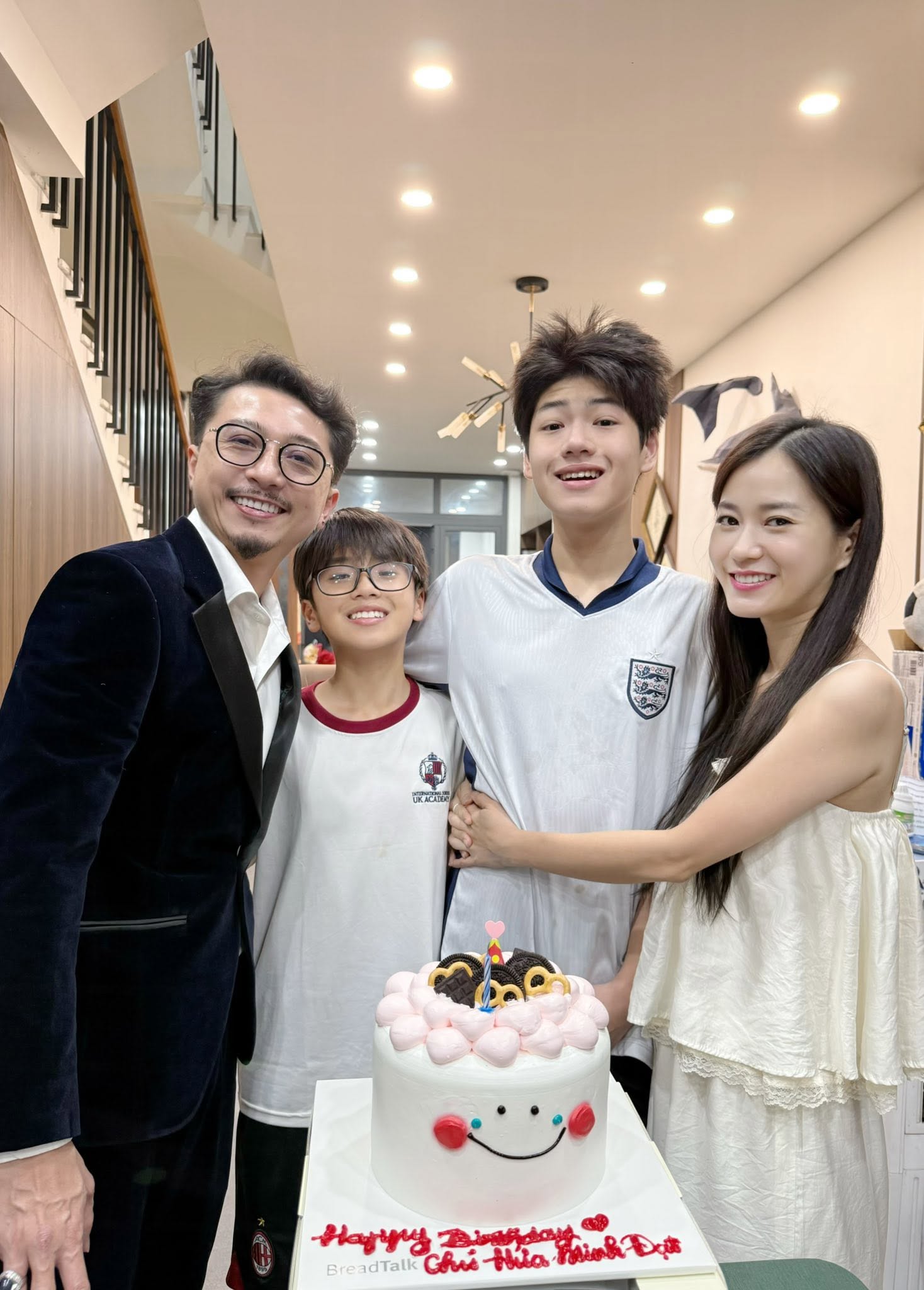 Con trai mỹ nh&acirc;n Việt vừa được đề cử đẹp nhất thế giới: 15 tuổi visual như hotboy học đường, xuất hiện l&agrave; triệu view- Ảnh 3.